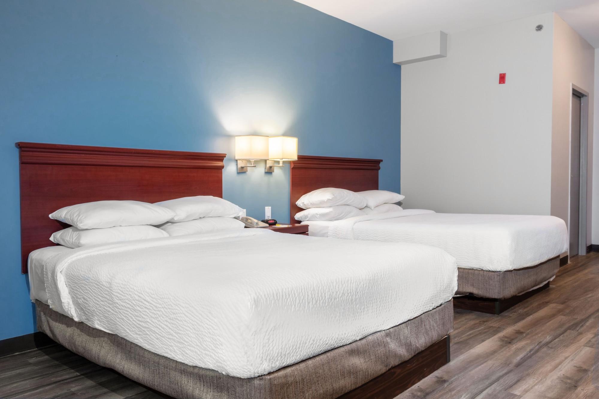 Days Inn By Wyndham Hamilton - Downtown Экстерьер фото